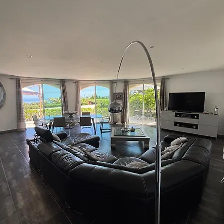 Les Oliviers Villa