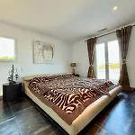 Les Oliviers Villa *