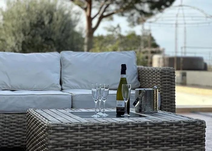 Les Oliviers Villa Monticello